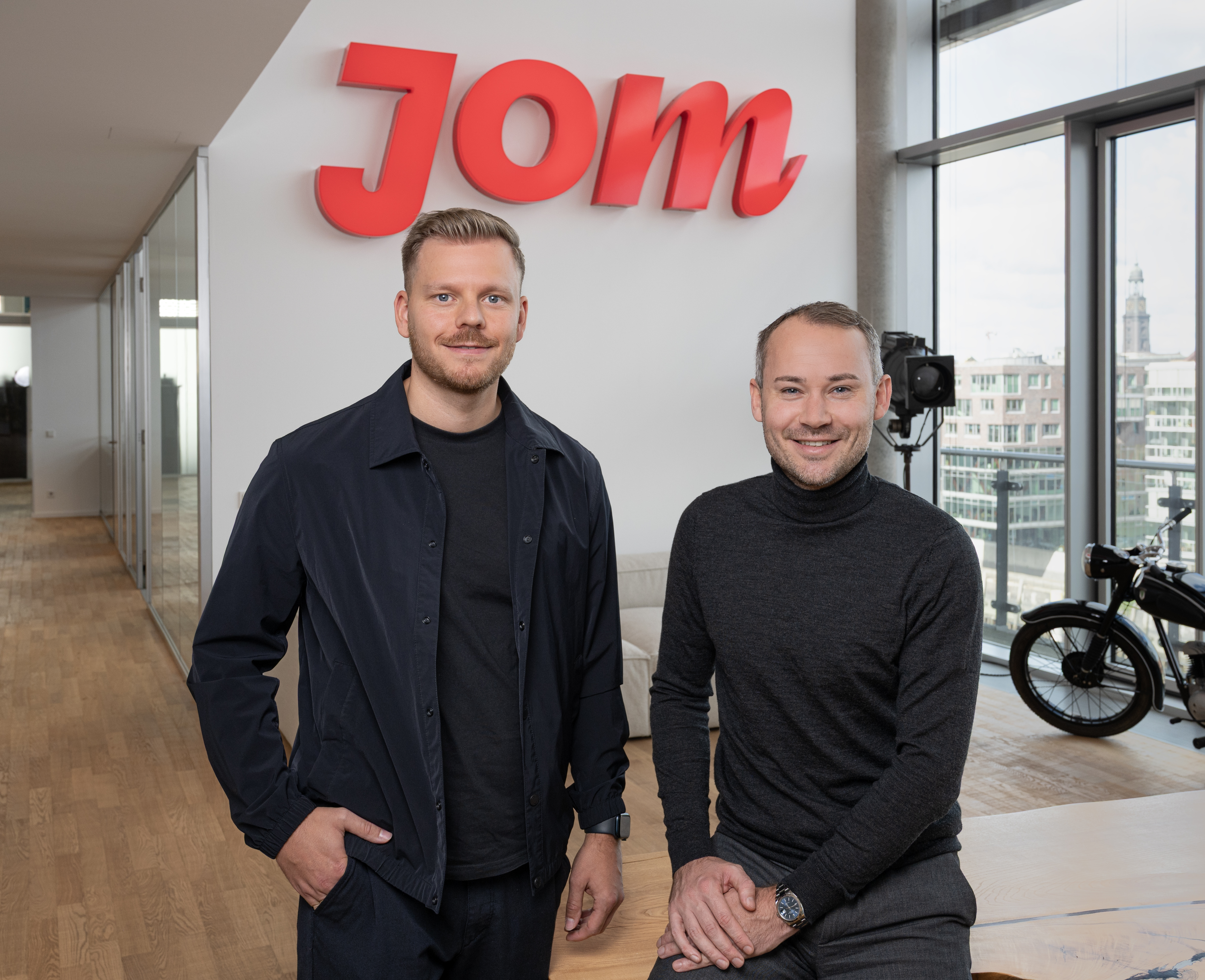 V l n r Dustin Tschentscher Artur Lammert JOM